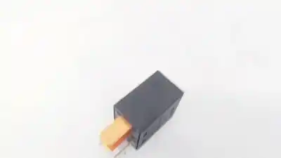 Peça sobressalente para automóvel em segunda mão relé para automóvel por mitsubishi colt cz3 berl. 5 (z30a) 1.3 (z35a. z33a. z34a) referências oem iam mb953382  v23075