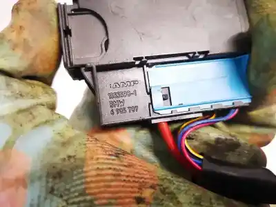 Pezzo di ricambio per auto di seconda mano pezzi vari per bmw 7-series, e65 / e66 / e67 /e68 2001.11 - 2008.06 740 d 190kw 2002.10 - 2008.06 riferimenti oem iam 6905787  1355598-1