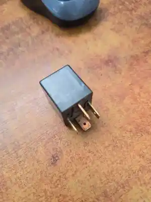 Second-hand car spare part relay for talbot simca 1100 fastback 1.1 le,lx,gls,es oem iam references lf6618811  lf66 18 811, cb1a-tr-12v, acb36221 m01, cb1atr12v, acb36221m01