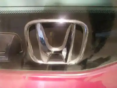 Second-hand car spare part front badge for honda cr-v (rd8) 2.0 vtec cat oem iam references   