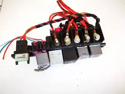 Second-hand car spare part fuse box unit for volkswagen bora variant (1j6) 1.9 tdi oem iam references 8l0941822  