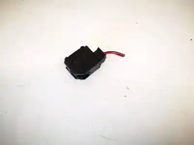 Автозапчасти б/у выключатель левого переднего окна за volkswagen bora variant (1j6) 1.9 tdi ссылки oem iam 3b0959855b  
