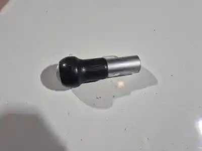 Second-hand car spare part gear lever knob for mitsubishi colt vi (z3_a, z2_a) 1.3 (z21a) oem iam references 