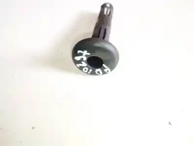 Автозапчасти б/у пластики за opel kadett e fastback (t85) 1.4 s (c08, c48, d08, d48) ссылки oem iam 1k0881920h