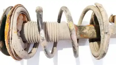 Piesă de schimb auto la mâna a doua arc de amortizare suspensie pentru hyundai tucson (jm) 2.0 crdi referințe oem iam 