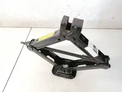 Second-hand car spare part JACK for KIA CEED (ED) 1.6 CRDi 115 OEM IAM references   