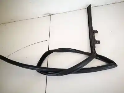 Second-hand car spare part rubber door seal for volvo s40 i (644) 1.9 di oem iam references 