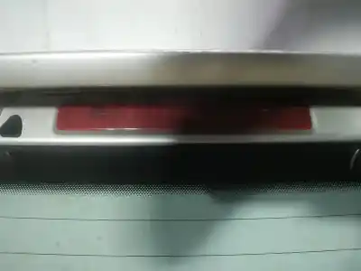 Peça sobressalente para automóvel em segunda mão farolim de travão central por bmw 3 (e30) m3 2.3 referências oem iam   