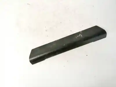 Peça sobressalente para automóvel em segunda mão plásticos por opel zafira b 1.9 cdti referências oem iam 331985437