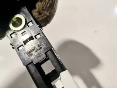 Автозапчастина б/у передній правий гачок для jaguar x-type 2.2 diesel cat посилання на oem iam 33014247  