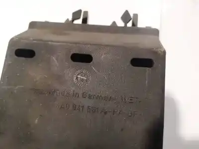 Pezzo di ricambio per auto di seconda mano plastiche per audi a6 avant (c4) 2.5 tdi riferimenti oem iam 4a0941561a  