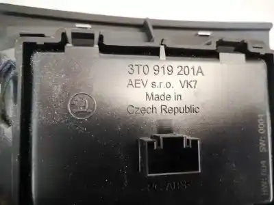Second-hand car spare part multifunction display for skoda superb (3u4) 2.0 tdi dpf oem iam references 3t0919201a  