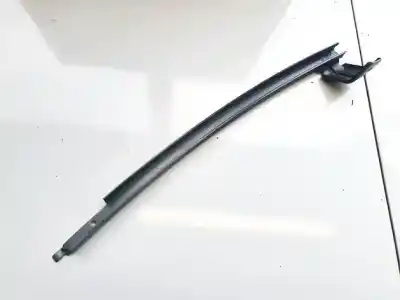 Pièce détachée automobile d'occasion PLASTIQUES pour TOYOTA YARIS, I (XP10) 1999.04 - 2003.03 1.3 16V 63KW 1999.11 - 2005.09 Références OEM IAM 1R191F  