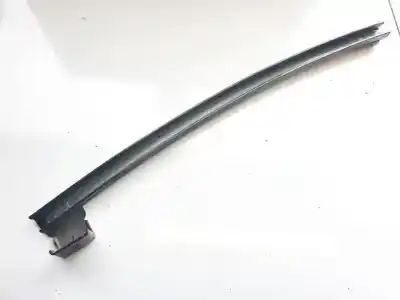 Pièce détachée automobile d'occasion PLASTIQUES pour TOYOTA YARIS, I (XP10) 1999.04 - 2003.03 1.3 16V 63KW 1999.11 - 2005.09 Références OEM IAM R29XF  