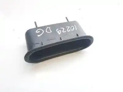 Peça sobressalente para automóvel em segunda mão PLÁSTICOS por TOYOTA YARIS, I (XP10) 1999.04 - 2003.03 1.3 16V 63KW 1999.11 - 2005.09 Referências OEM IAM 18201  