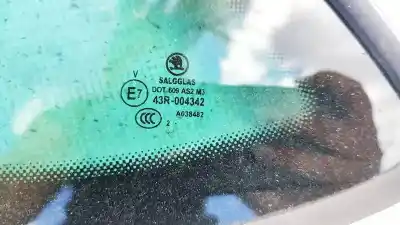 Second-hand car spare part left rear triangle quarter glass for skoda superb (3u4) 2.0 tdi dpf oem iam references as2  