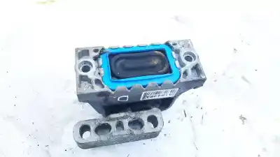 Second-hand car spare part engine support for opel kadett e fastback (t85) 1.4 s (c08, c48, d08, d48) oem iam references 1k0199262  