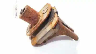 Second-hand car spare part engine support for opel corsa a fastback (s83) 1.2 i (f08, m08, f68, m68) oem iam references   