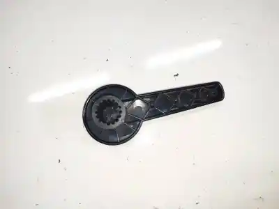 Pezzo di ricambio per auto di seconda mano plastica per nissan bluebird hatchback (t72, t12) 1.6 riferimenti oem iam 330481