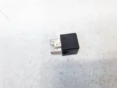 Pezzo di ricambio per auto di seconda mano relè per opel kadett e fastback (t85) 1.4 s (c08, c48, d08, d48) riferimenti oem iam 1k0951253a