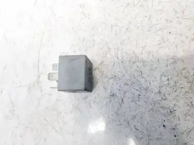 Pezzo di ricambio per auto di seconda mano relè per opel kadett e fastback (t85) 1.4 s (c08, c48, d08, d48) riferimenti oem iam 141951253b