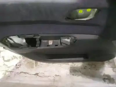 Автозапчастина б/у оббірка передніх дверей ліва для opel corsa a fastback (s83) 1.2 i (f08, m08, f68, m68) посилання на oem iam 