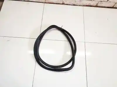 Pezzo di ricambio per auto di seconda mano Gomma Contorno Porta per VOLKSWAGEN PASSAT VARIANT (3B5) 1.9 TDI Riferimenti OEM IAM   