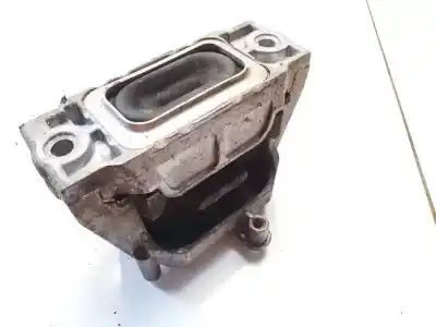 Second-hand car spare part engine support for opel kadett e fastback (t85) 1.4 s (c08, c48, d08, d48) oem iam references 1k0199262  