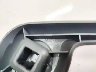 Pezzo di ricambio per auto di seconda mano plastica per nissan note (e11e) 1.6 16v cat riferimenti oem iam 9204758  