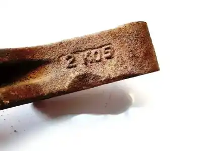 Second-hand car spare part engine support for jaguar xj coupé 5.3 oem iam references 2k05  