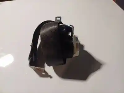 Автозапчастина б/у задній правий ремін безпеки для nissan bluebird hatchback (t72, t12) 1.6 посилання на oem iam   