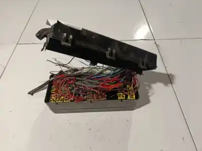 Peça sobressalente para automóvel em segunda mão CAIXA DE FUSÍVEIS E RELÉS por FORD CAPRI II (GECP)  Referências OEM IAM P04607496AE  P04607496AE, SIST-AWU2427U0007, 496AE, 58835A, 04759996AC, SISTAWU2427U0007