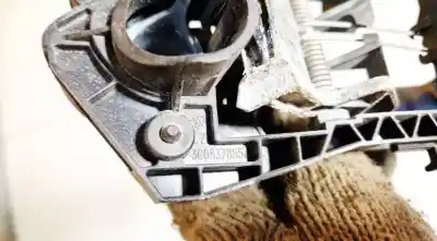 Pezzo di ricambio per auto di seconda mano maniglia esterna posteriore sinistra per volkswagen passat variant (3c5) 1.9 tdi riferimenti oem iam 3c0837885  