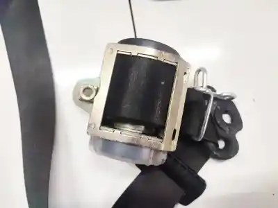 Автозапчастина б/у передній правий ремін безпеки для nissan bluebird hatchback (t72, t12) 1.6 посилання на oem iam 3338dj0202  