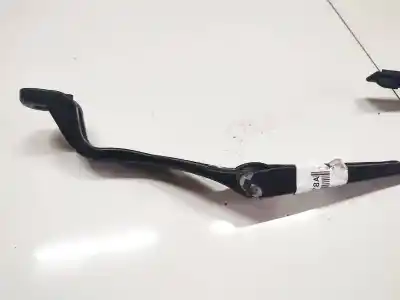 Second-hand car spare part left front windshield wiper arm for nissan bluebird hatchback (t72, t12) 1.6 oem iam references   