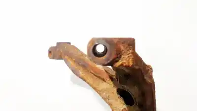 Автозапчасти б/у передняя правая кулачка за volkswagen passat variant (3b5) 1.9 tdi ссылки oem iam 8d0407258ad  