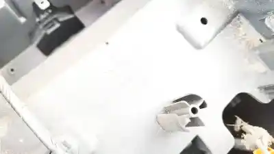 Автозапчастина б/у центральний подлокник для nissan bluebird hatchback (t72, t12) 1.6 посилання на oem iam   