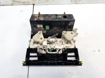 Second-hand car spare part climate control for toyota corolla (e12) 2.0 d-4d sol berlina oem iam references   