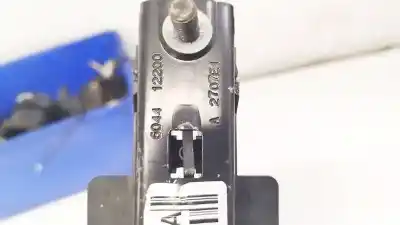 Автозапчасти б/у крюк для ремня передний правый за nissan bluebird hatchback (t72, t12) 1.6 ссылки oem iam 604412200  