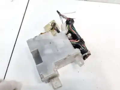 Second-hand car spare part fuse box unit for toyota corolla (e12) 2.0 d-4d sol berlina oem iam references 7019  7019ta1