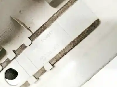 Pezzo di ricambio per auto di seconda mano plastiche per volkswagen bora variant (1j6) 1.9 tdi riferimenti oem iam 1j0868311a  