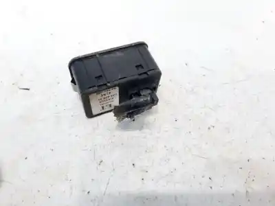 Автозапчасти б/у выключатель левого переднего окна за opel astra g caravan 1.7 16v dti cat (y 17 dt / lr6) ссылки oem iam 90561088  13363201