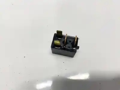 Pezzo di ricambio per auto di seconda mano relè per opel corsa a fastback (s83) 1.2 i (f08, m08, f68, m68) riferimenti oem iam g8hlh71  g8hl-h71, 1336a121