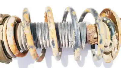 Peça sobressalente para automóvel em segunda mão mola de suspensão por opel kadett e fastback (t85) 1.4 s (c08, c48, d08, d48) referências oem iam 