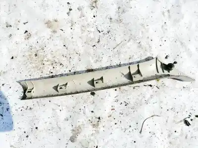 Pezzo di ricambio per auto di seconda mano plastiche per volkswagen bora variant (1j6) 1.9 tdi riferimenti oem iam 1j0867233  