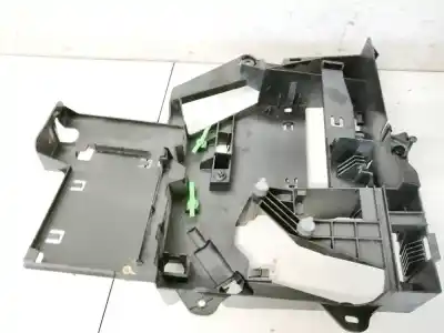 Pezzo di ricambio per auto di seconda mano plastica per opel kadett e fastback (t85) 1.4 s (c08, c48, d08, d48) riferimenti oem iam 3d0937540d  