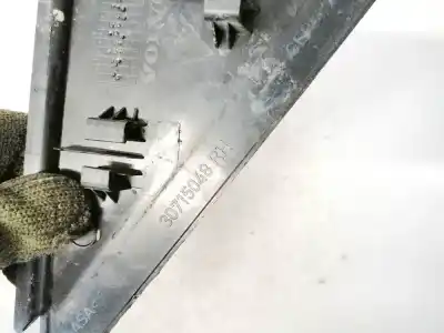 Pezzo di ricambio per auto di seconda mano plastica per volvo v50 (545) 1.6 d riferimenti oem iam 30715048  