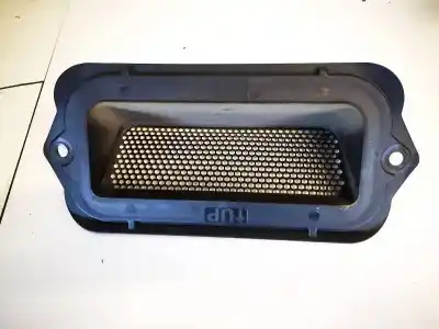 Peça sobressalente para automóvel em segunda mão plásticos por bmw 3 (e30) m3 2.3 referências oem iam 13343749