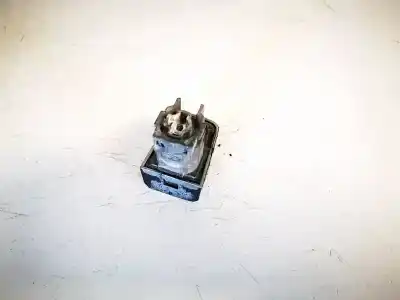 Second-hand car spare part left front door lock for bmw 3 (e30) m3 2.3 oem iam references   