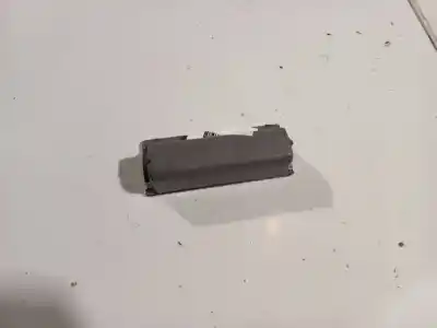 Автозапчасти б/у пепельница за audi a4 b6 avant (8e5) 2.5 tdi quattro ссылки oem iam 8e0857989  8e0 857 989